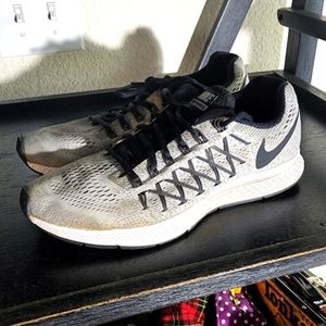 Nike zoom Pegasus 32 size 7.5